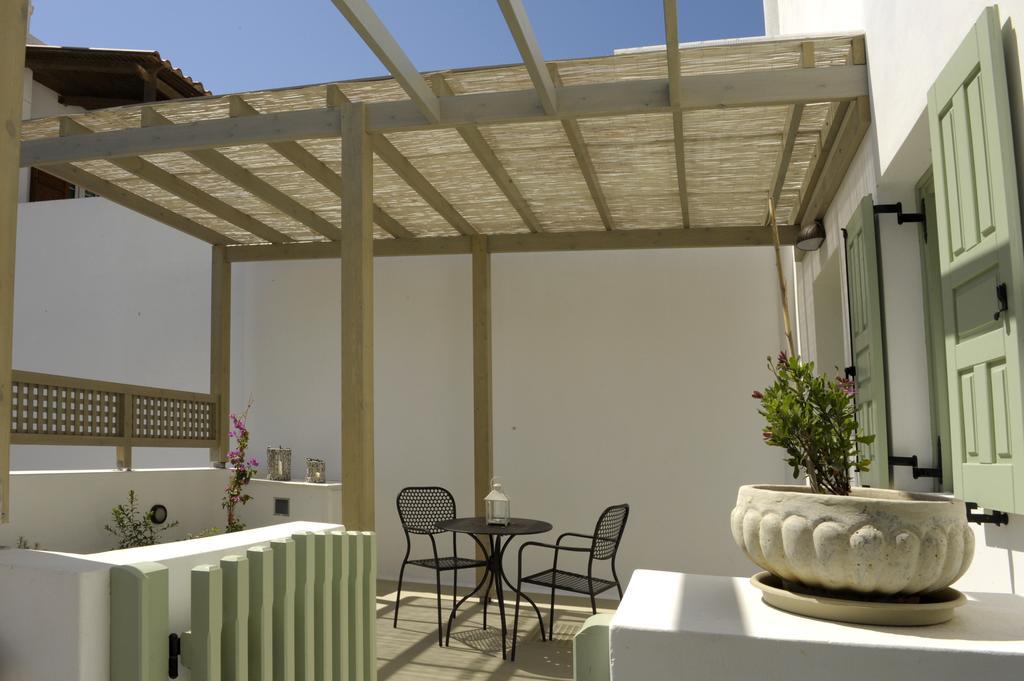 Almyris Hotel Adamantas  Room photo