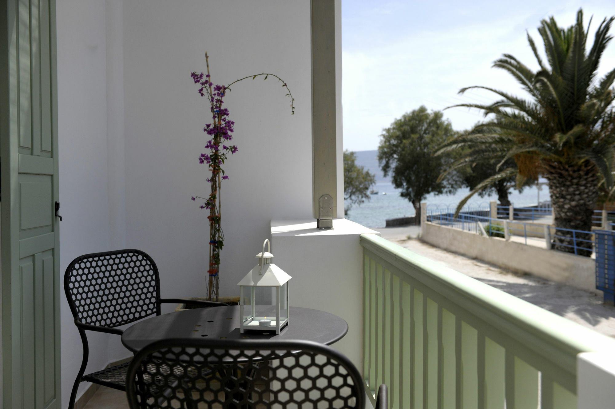 Almyris Hotel Adamantas  Exterior photo