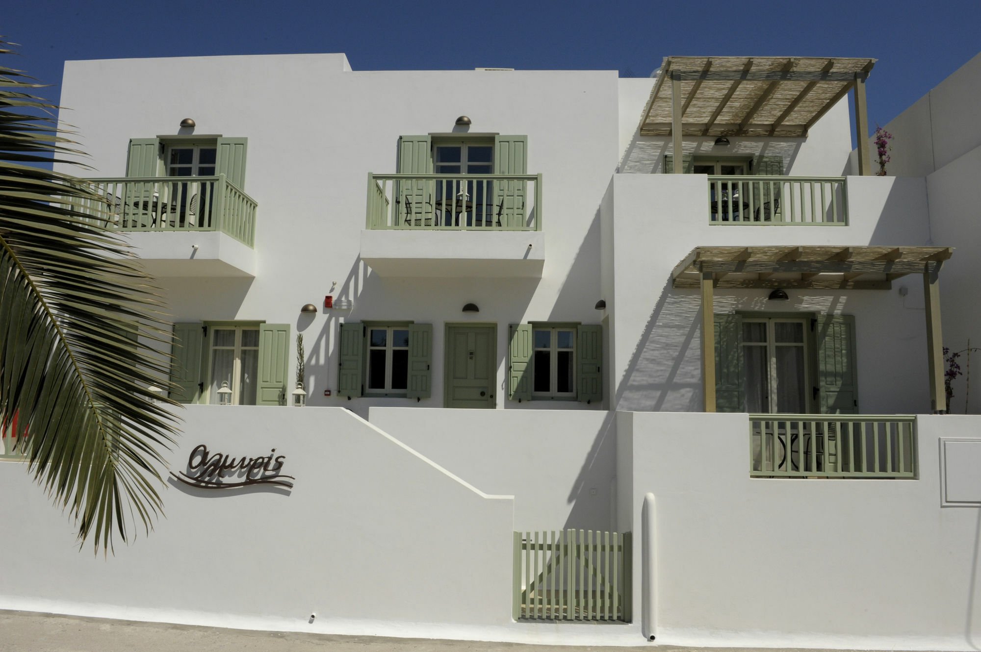 Almyris Hotel Adamantas  Exterior photo